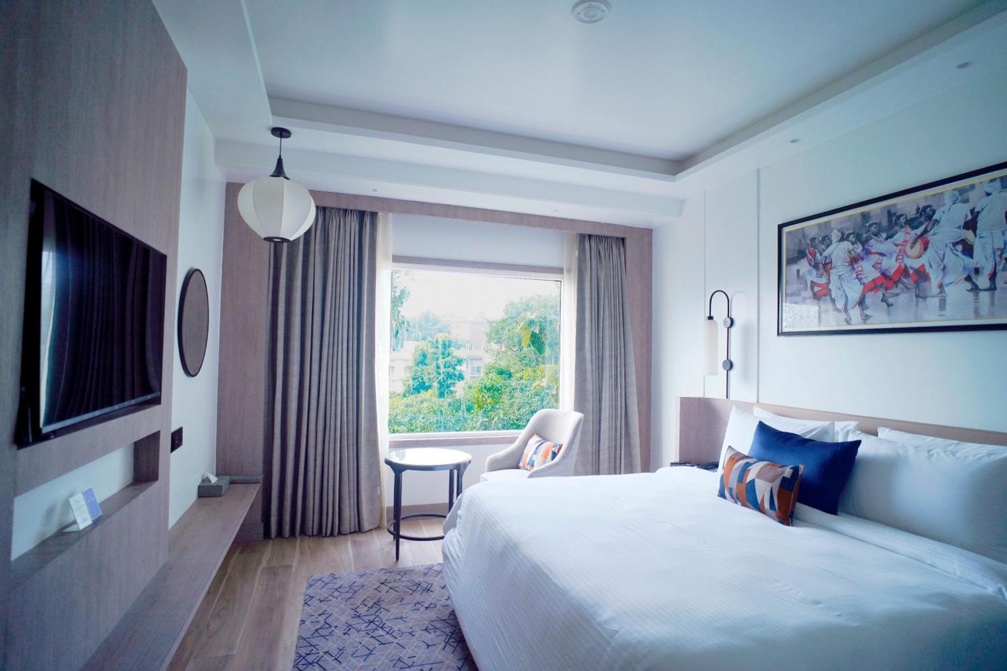 Ishaan Sarovar Portico เดฟการ์ ภายนอก รูปภาพ